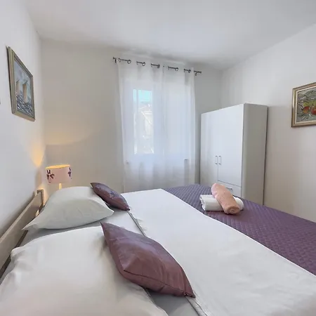 Apartment Doris I Iris