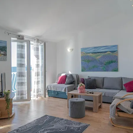 Apartment Doris I Iris *