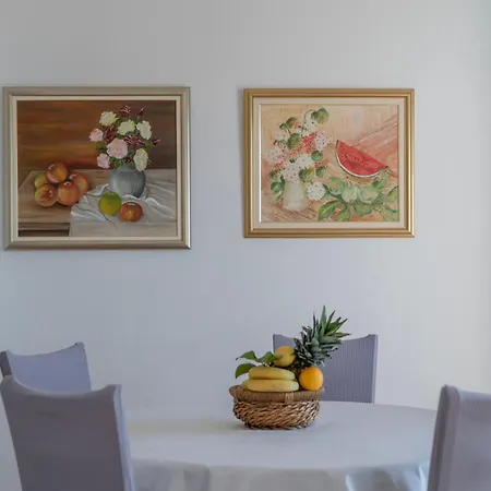 Doris I Iris דירה